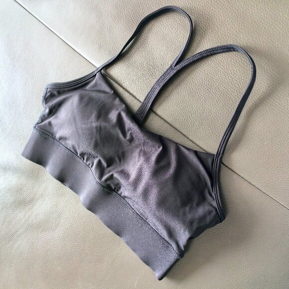 Lululemon Flow Y Bra Long Line Nulu Light Support B/C Cup Size 6 - Picture 2 of 5